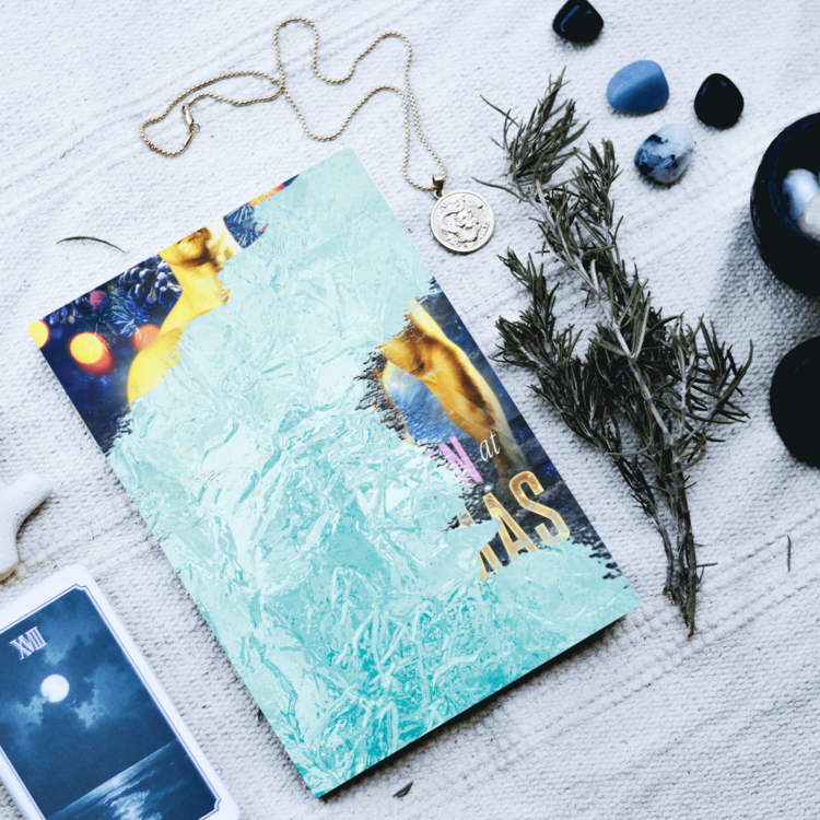 How to Date an Alien at Christmas (Out of This World Holidates, Book 1) by Lucy Varna
